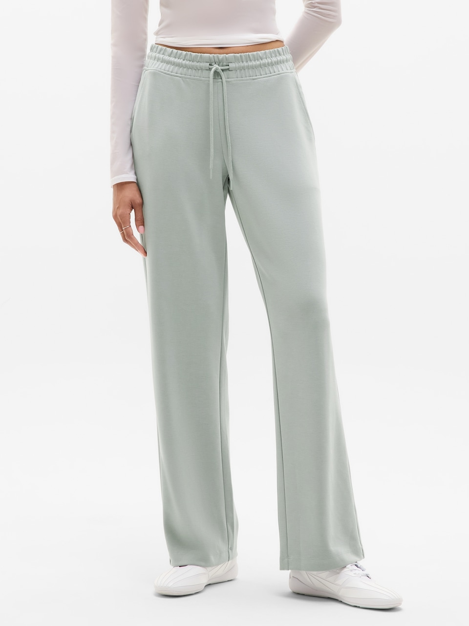 Seasoft Mid Rise Straight Pant