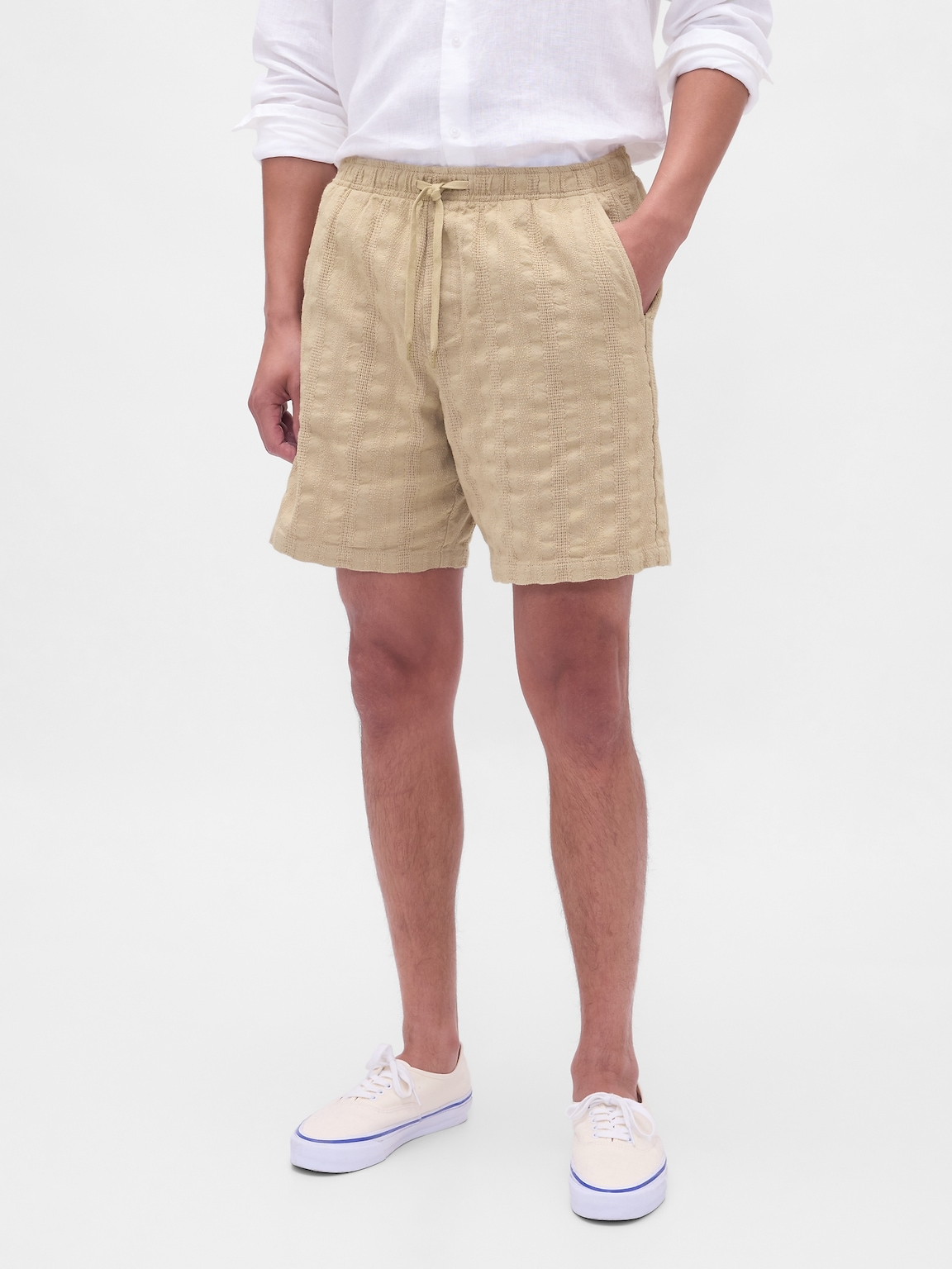 7" Textured Easy Shorts