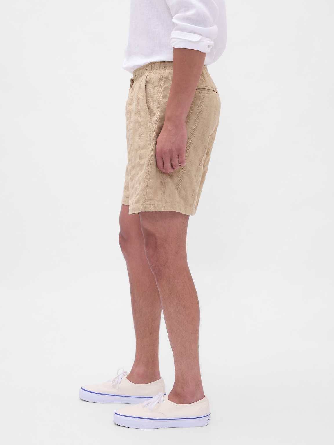 7" Textured Easy Shorts