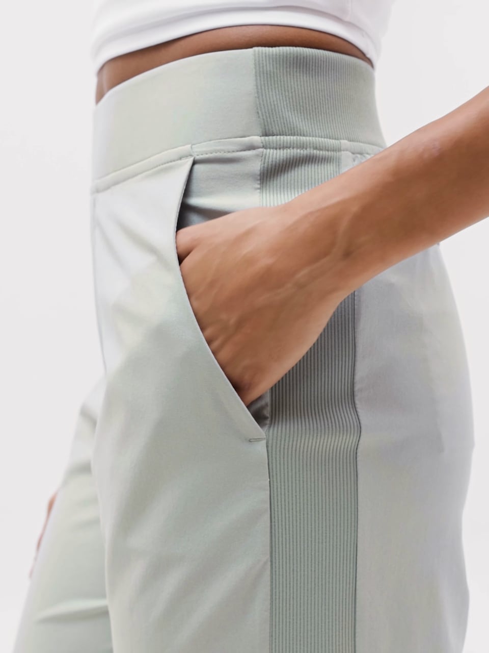 Brooklyn Mid Rise Ankle Pant