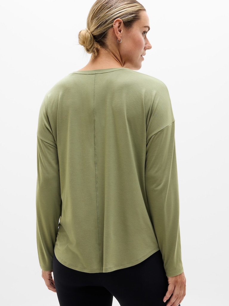 Move With Ease Top