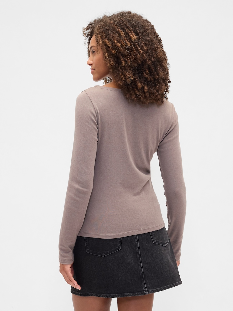 Modern Ribbed Boatneck T-Shirt