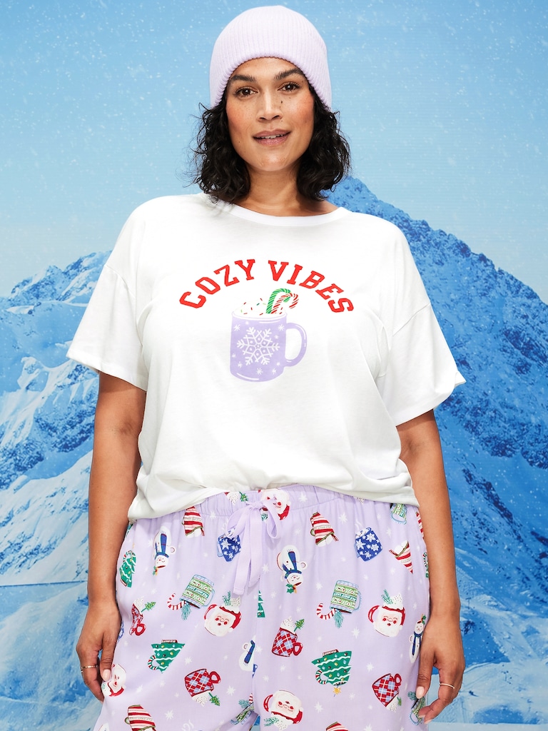 Holiday-Graphic Crew-Neck T-Shirt for Women