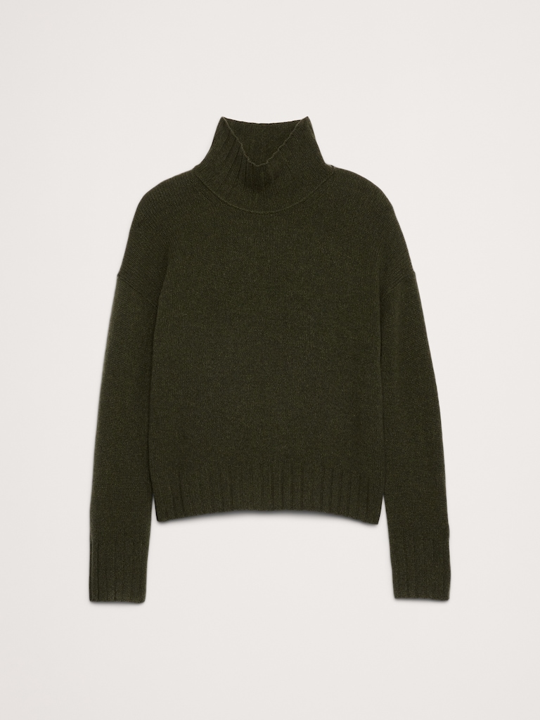 Relaxed Cashmere Turtleneck Sweater