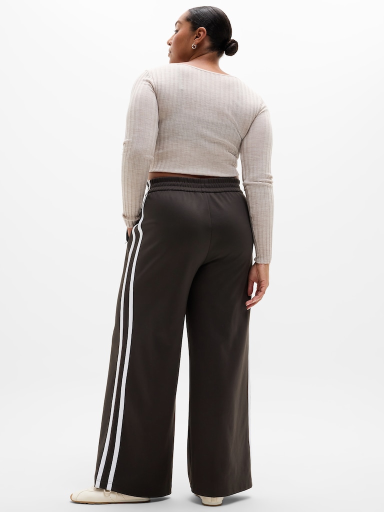 Tempo Mid Rise Wide Leg Track Pant