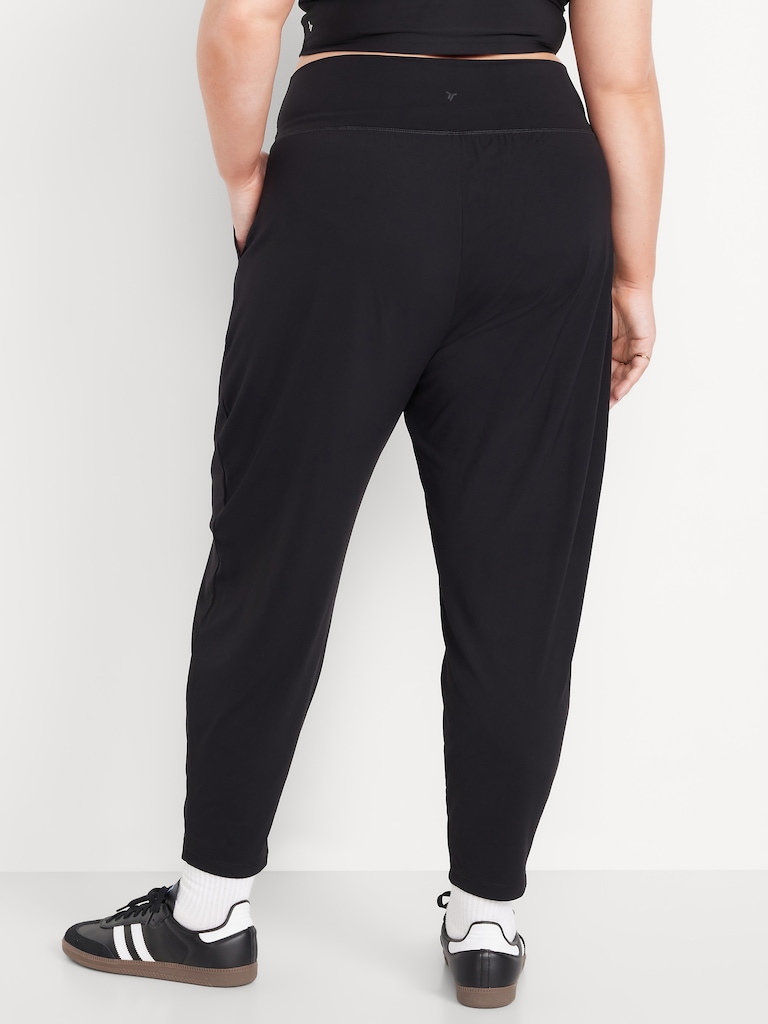 High-Waisted StudioSmooth Jogger