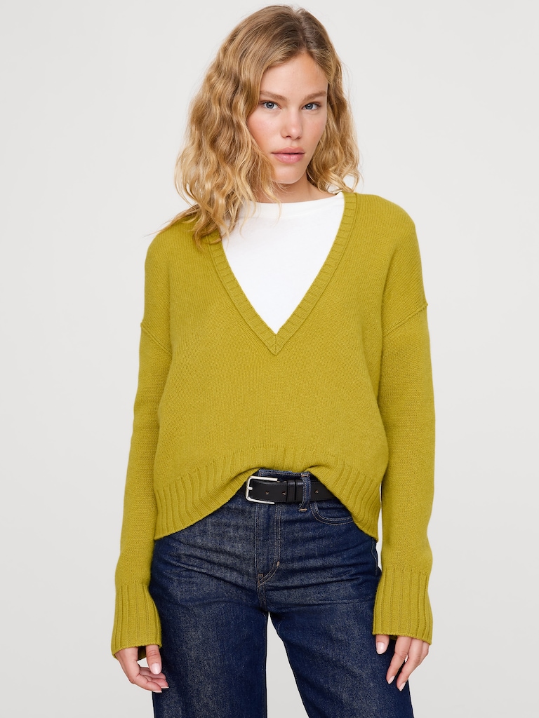Lightweight Cashmere Low V-Neck Sweater