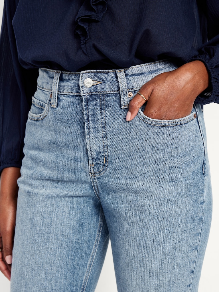 Curvy Extra High-Waisted Straight Jeans