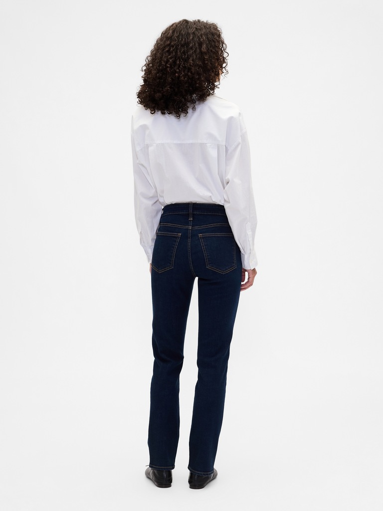 Mid Rise Classic Straight Jeans