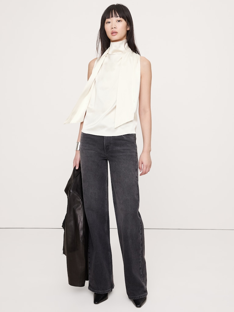 Haut à col noué en satin extensible