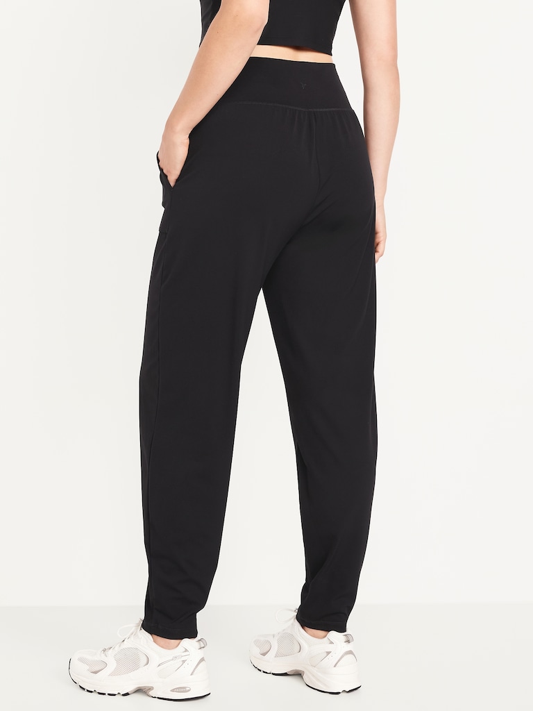 High-Waisted StudioSmooth Jogger