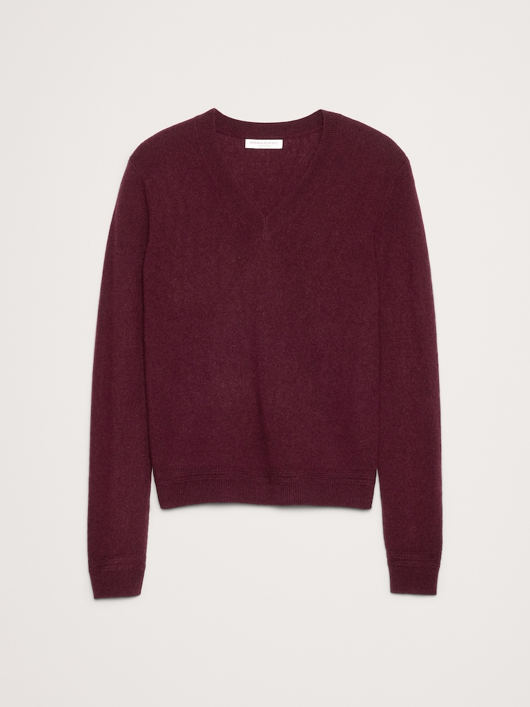 Lightweight Cashmere V-Neck Sweater