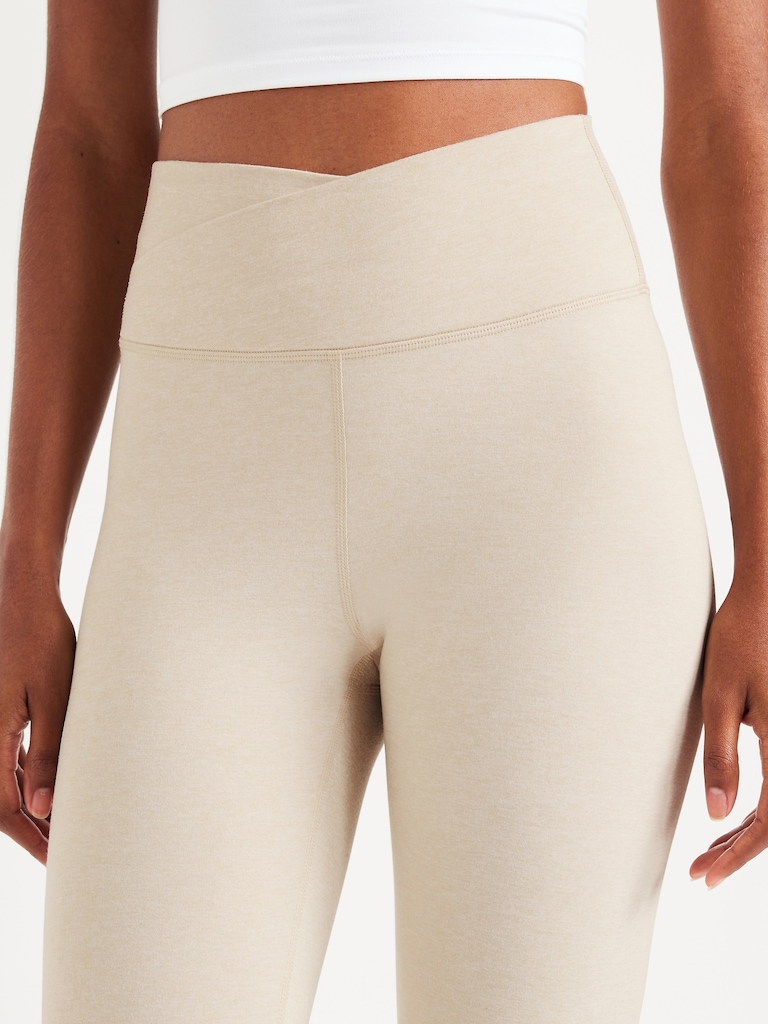 Extra High-Waisted CloudComfy 7/8 Leggings