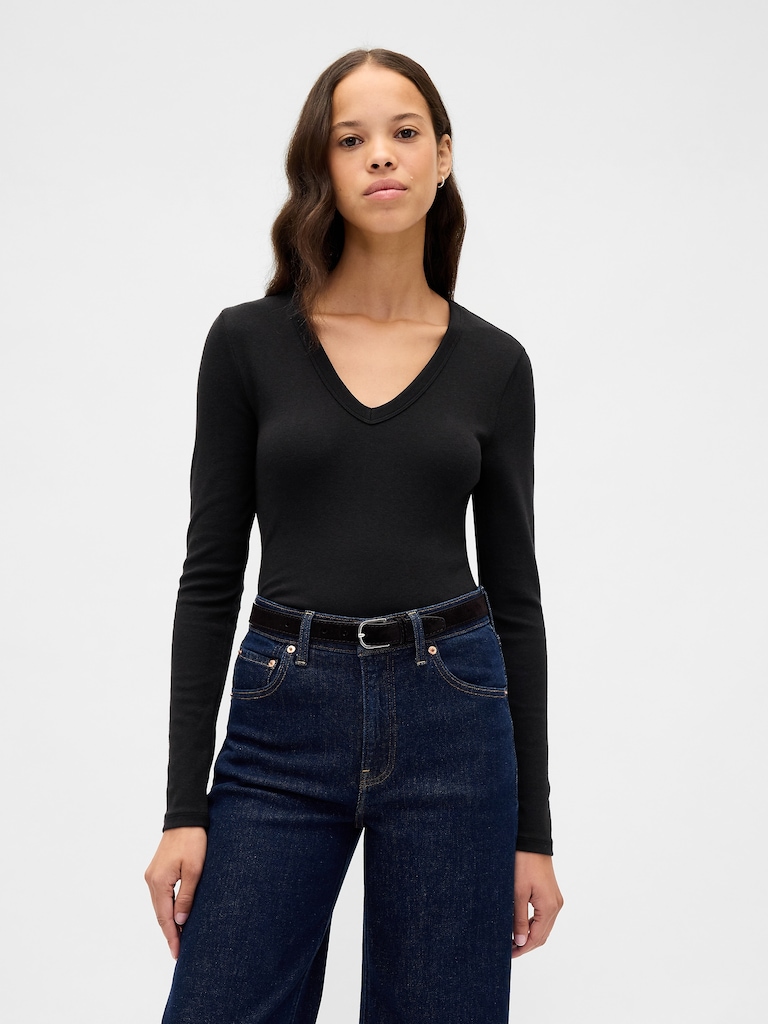 Modern V-Neck Shrunken T-Shirt