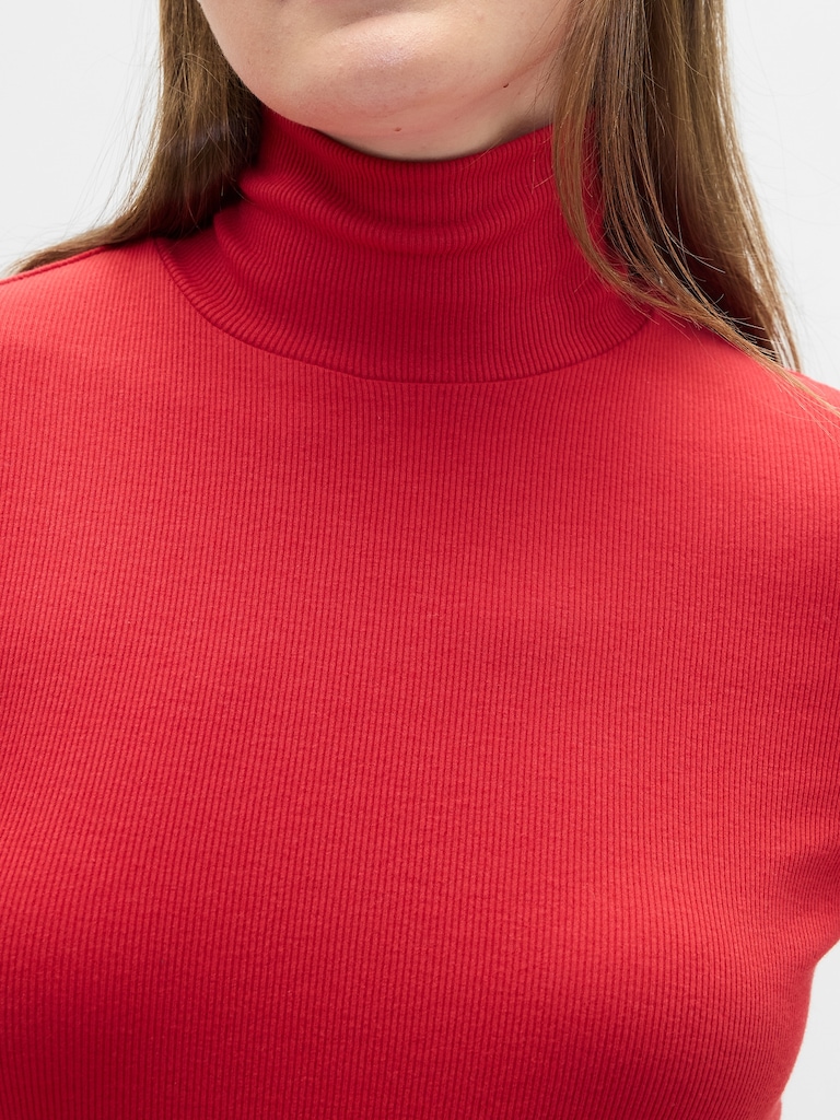 Ribbed Turtleneck T-Shirt