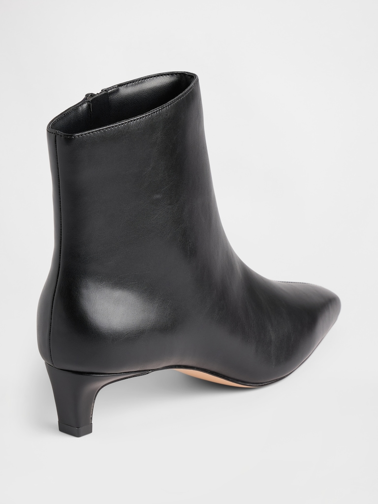 Kitten Heel Pointy Boots