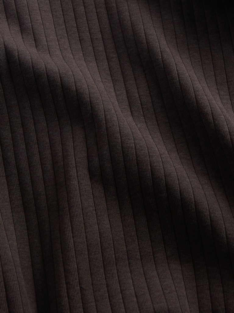 Modern Wide Rib Wrap V-Neck T-Shirt