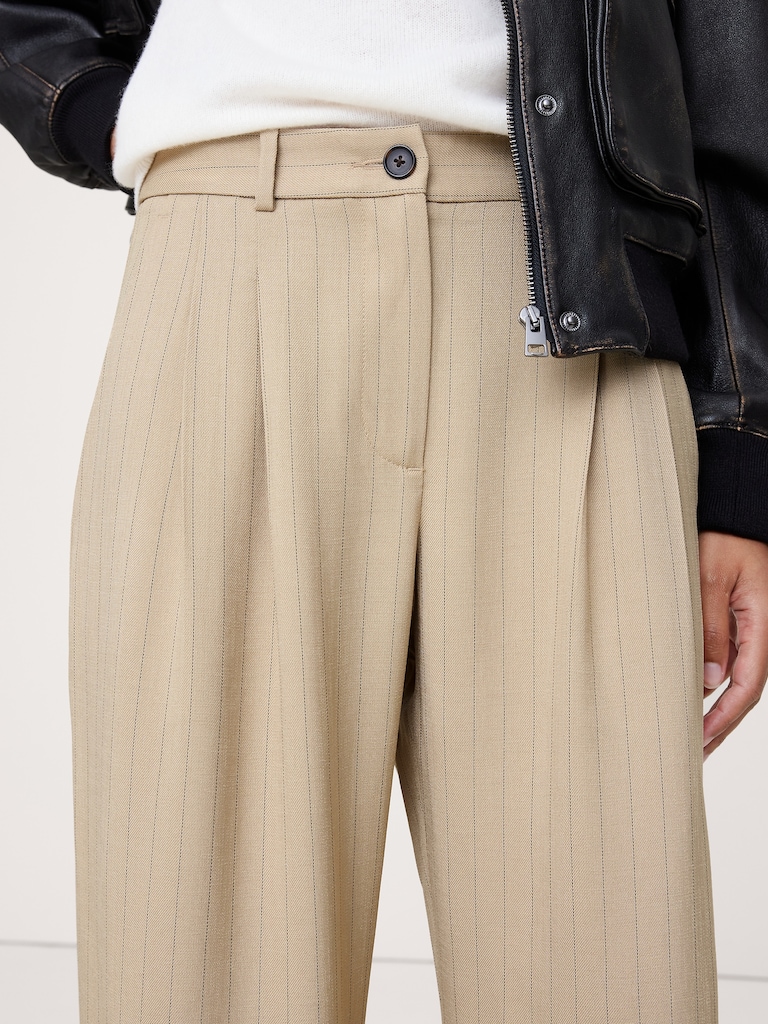 The Soho Pleated Wide-Leg Pant in Drapey Twill