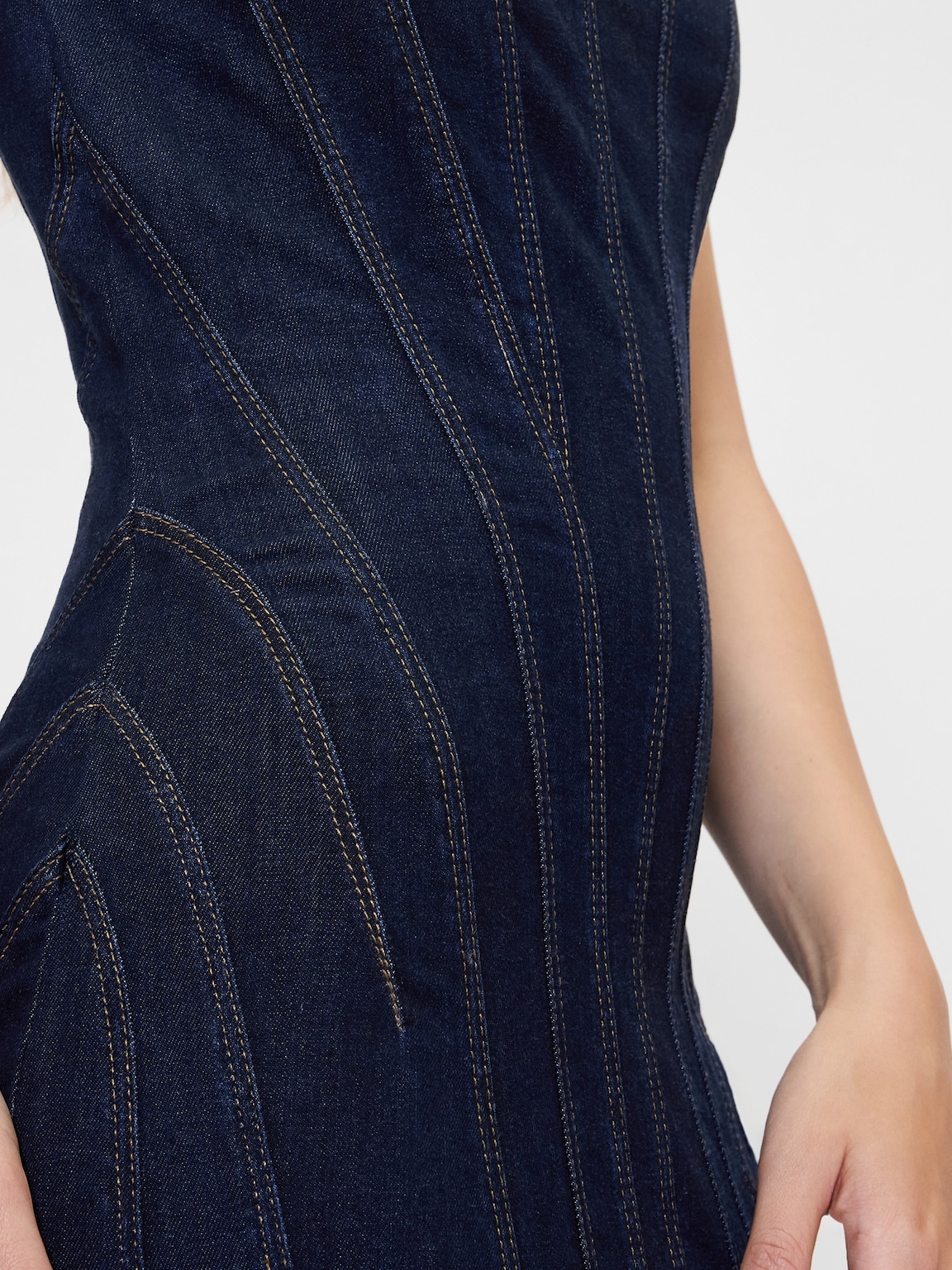 GapStudio Seamed Denim Cap-Sleeve Midi Dress