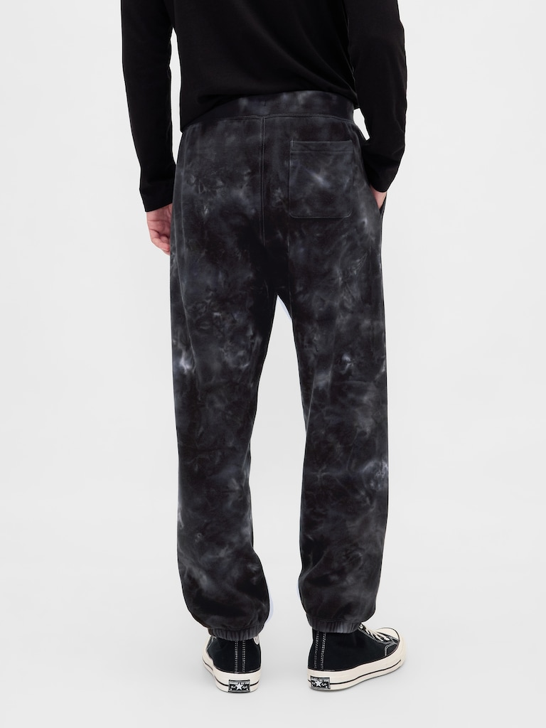 Gap × Disney Tim Burton’s The Nightmare Before Christmas Heavyweight Skull Baggy Joggers