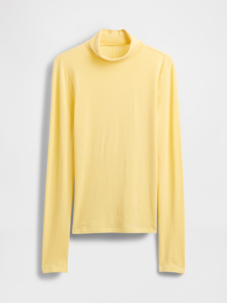 Featherweight Turtleneck