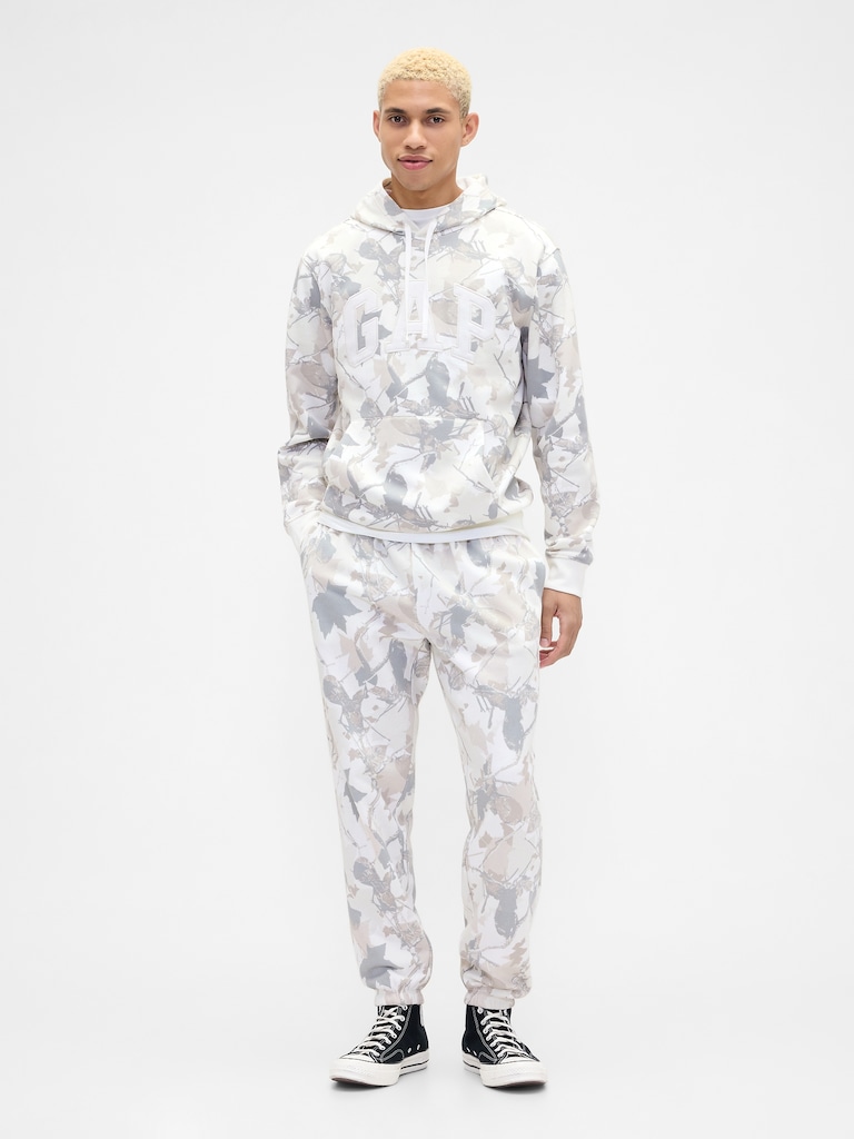 Relaxed Gap Logo Camo Joggers