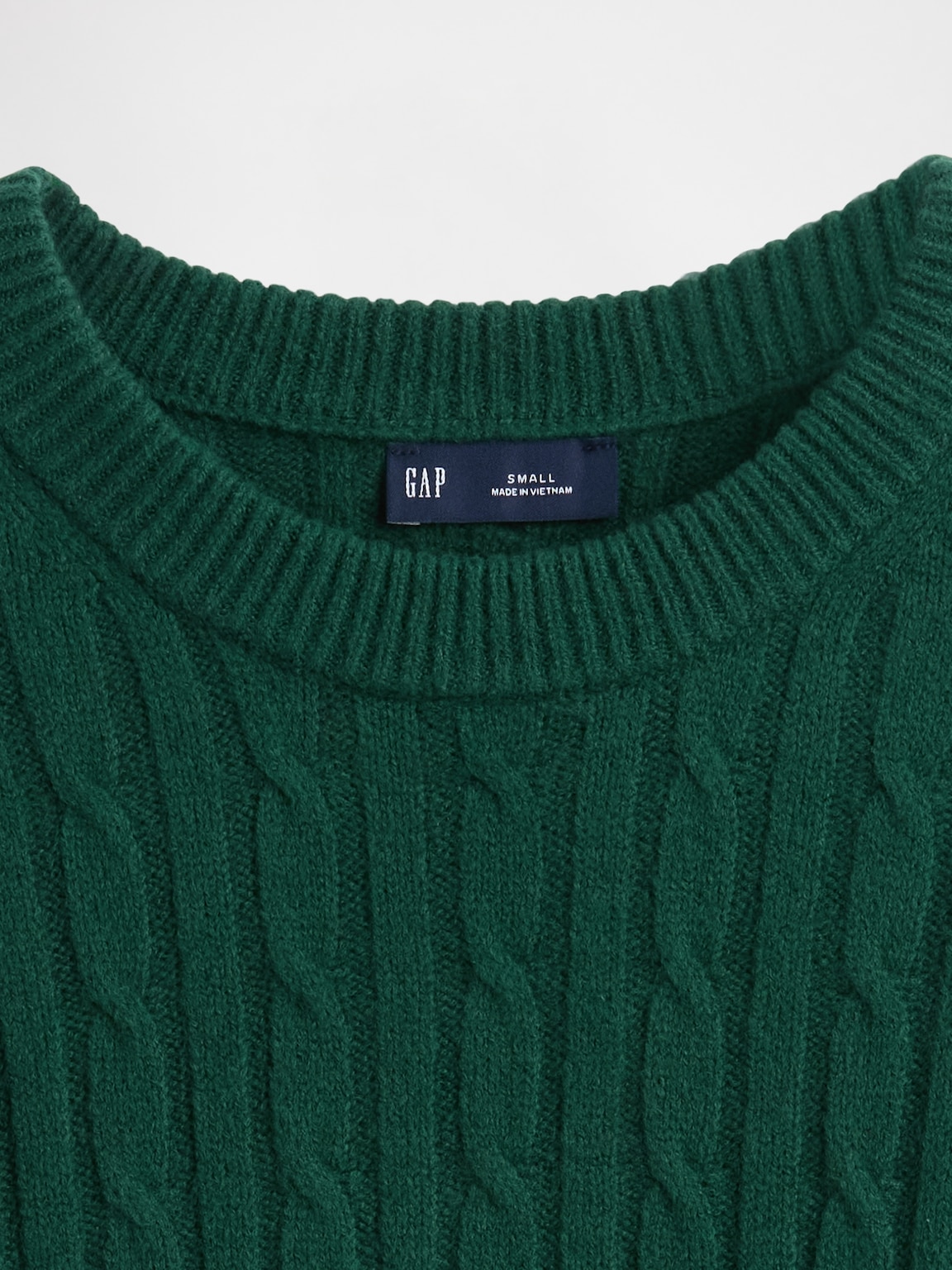 CashSoft Cable-Knit Crewneck Sweater
