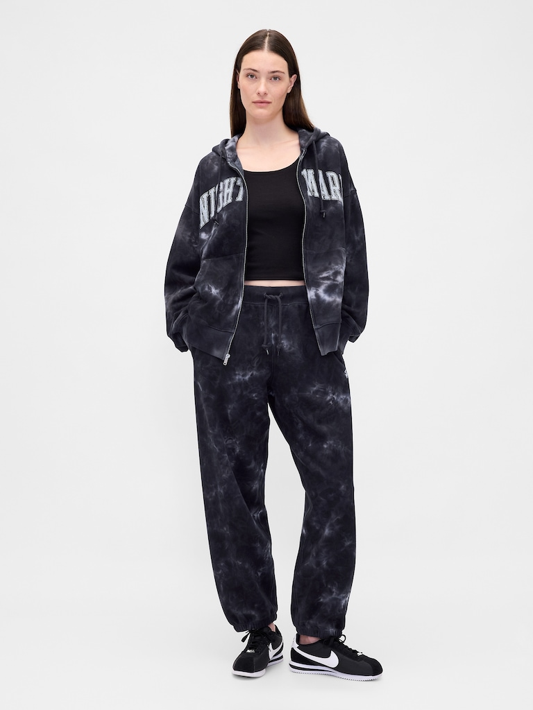 Gap × Disney Tim Burton’s The Nightmare Before Christmas Heavyweight Skull Baggy Joggers