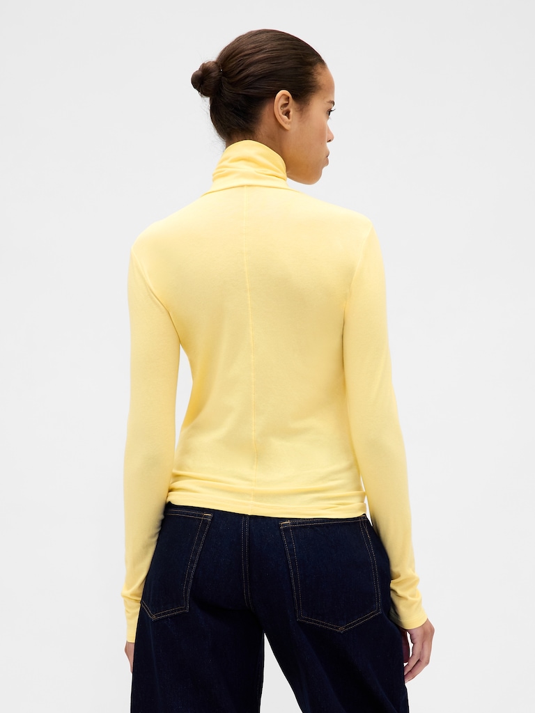 Featherweight Turtleneck