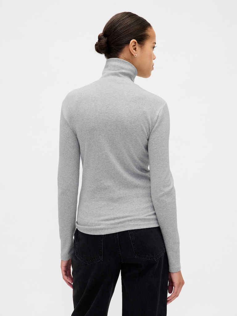 Modern Rib Turtleneck