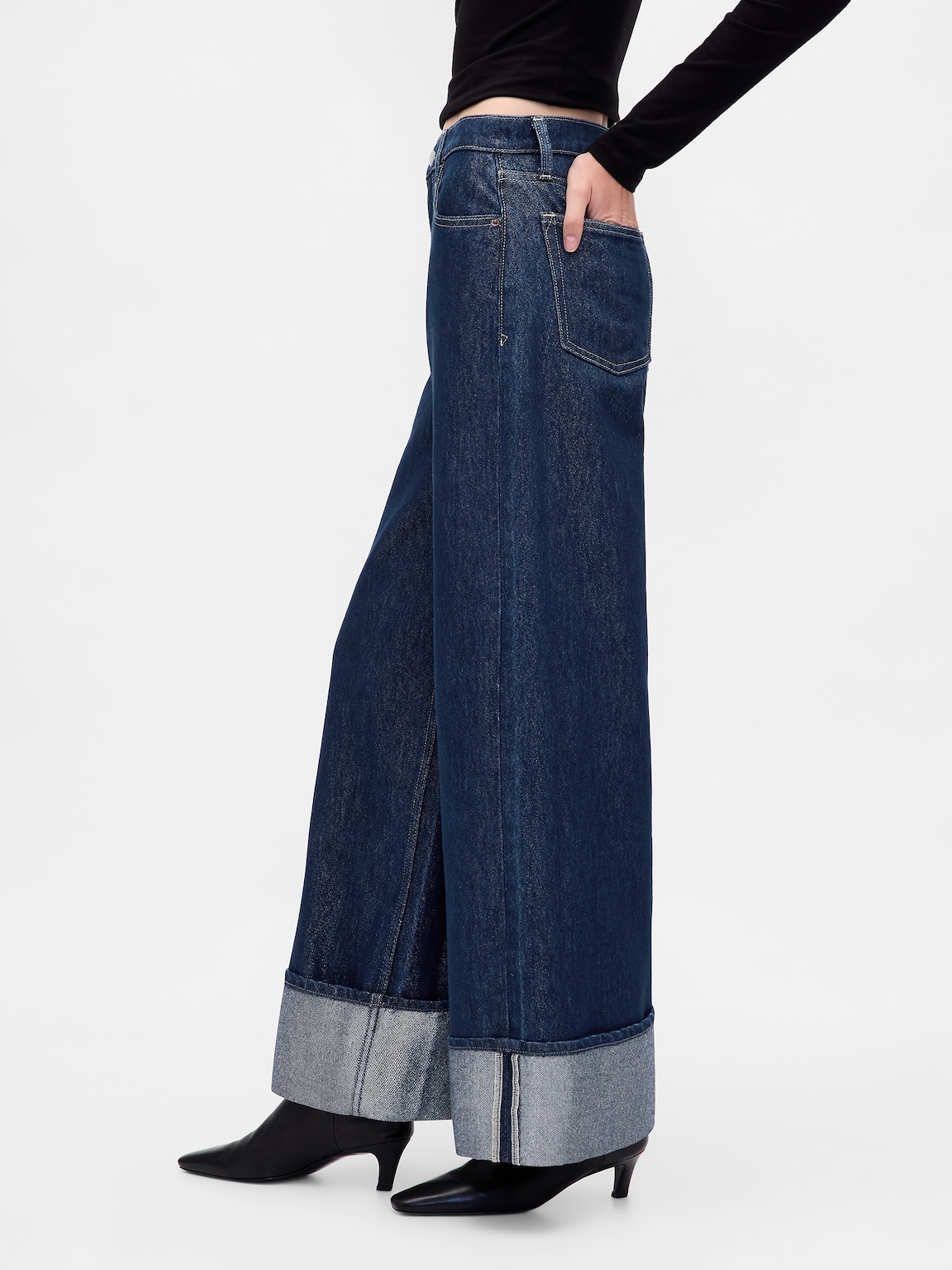 Mid Rise Metallic Cuffed Baggy Jeans