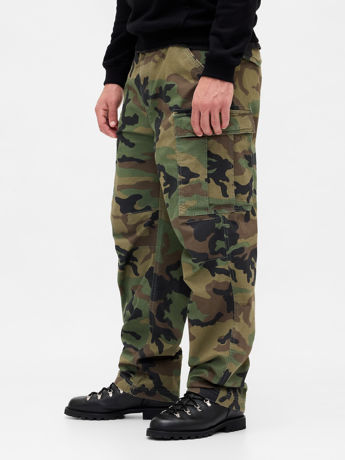 Relaxed Cargo Pants