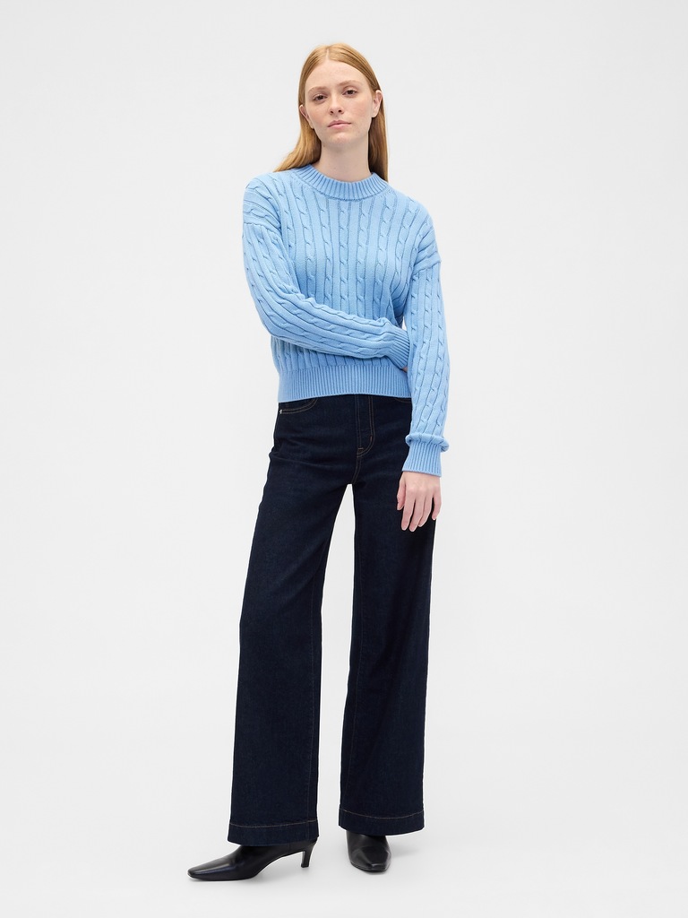 Relaxed Cable-Knit Crewneck Sweater