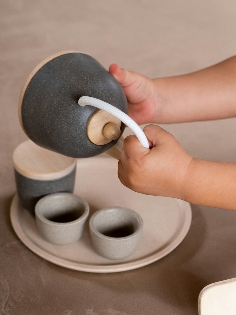 Classic Tea Set