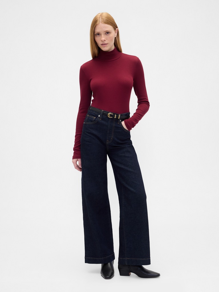 Ribbed Turtleneck T-Shirt