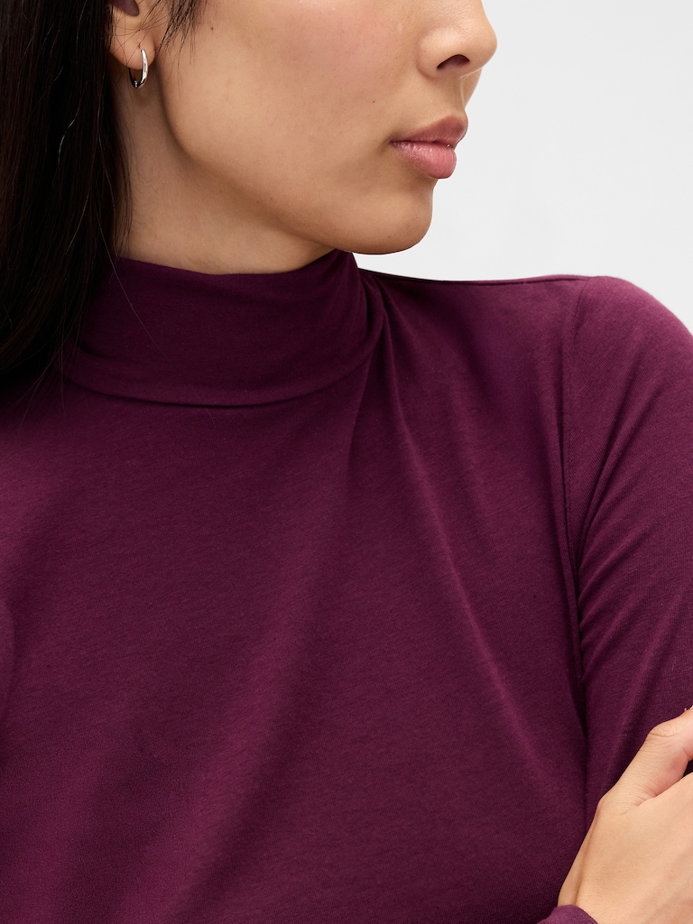 Featherweight Turtleneck