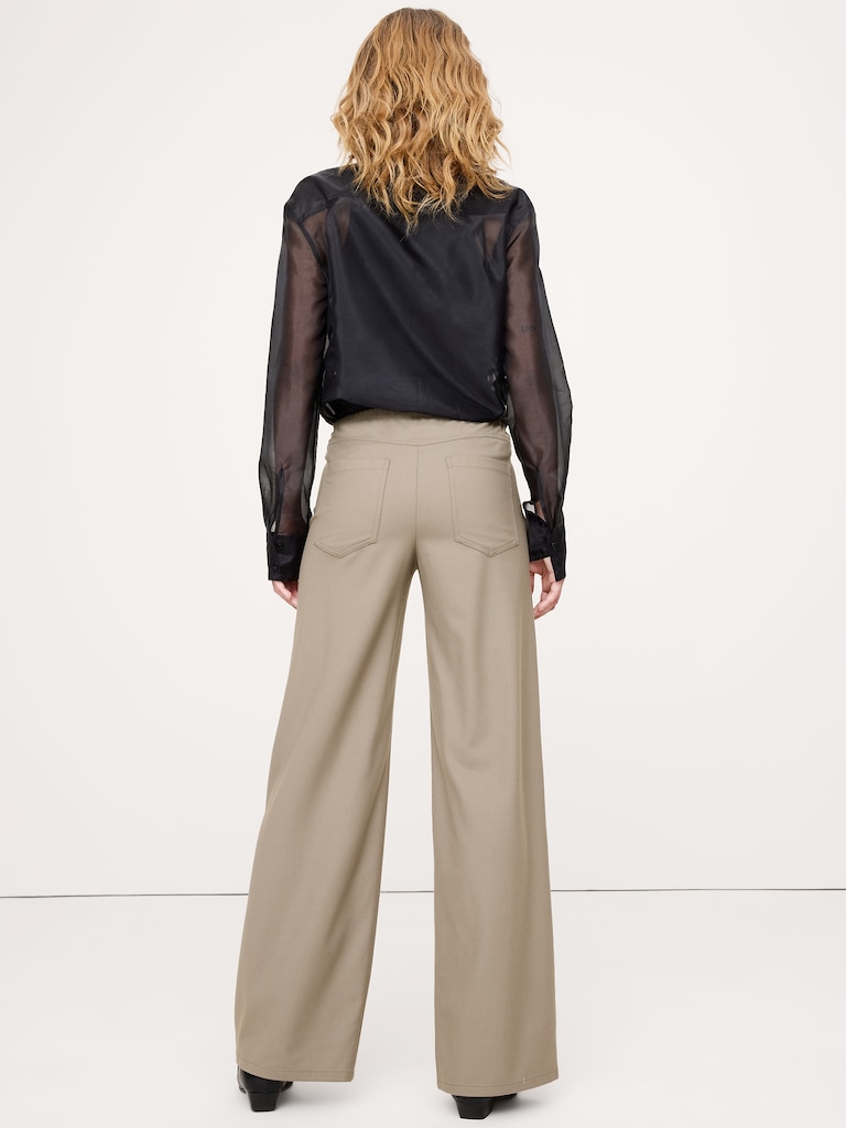 The Studio Wide-Leg Drawstring Pant in Flannel