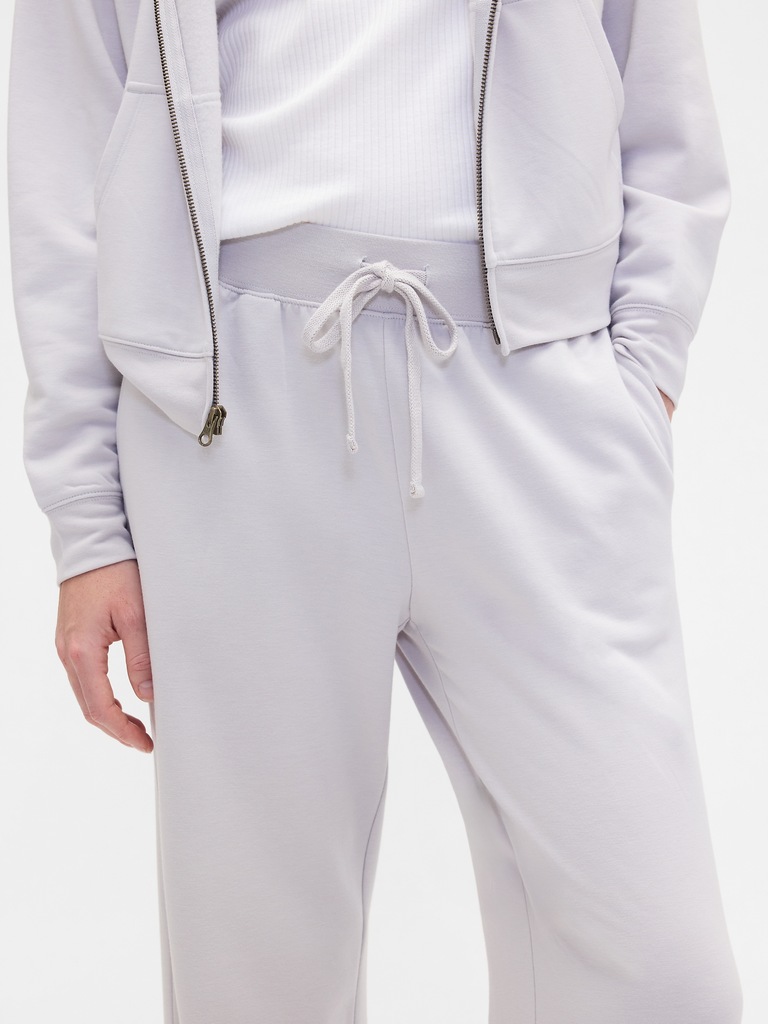 CloudLight Straight-Leg Pants