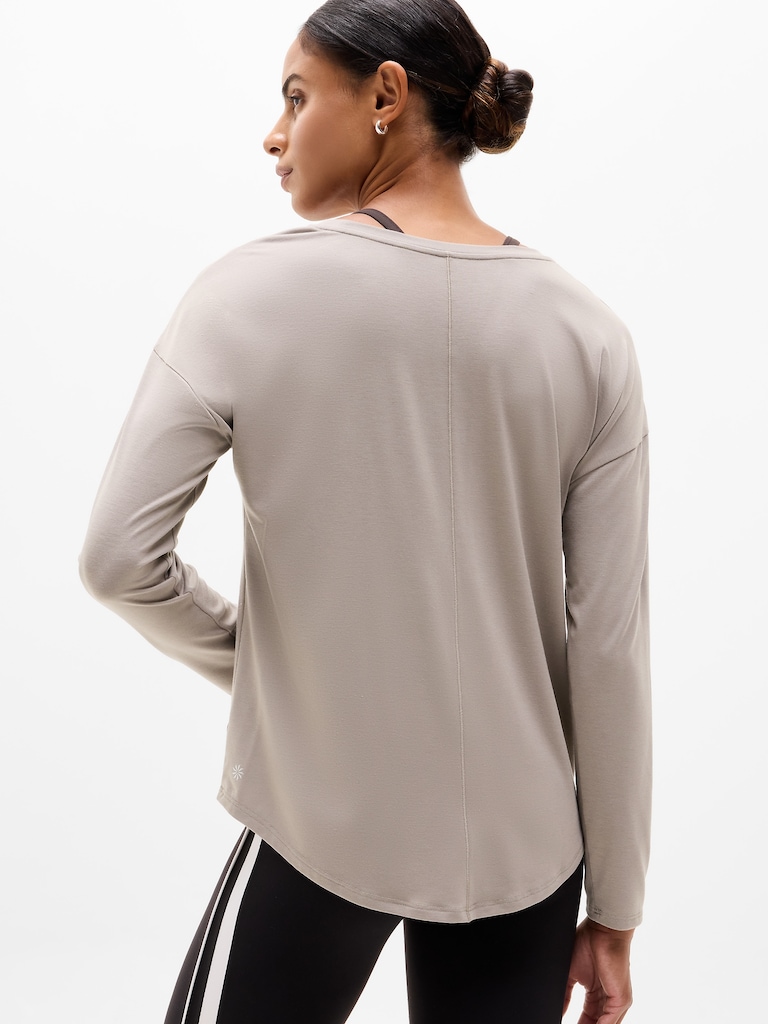 Move With Ease Top