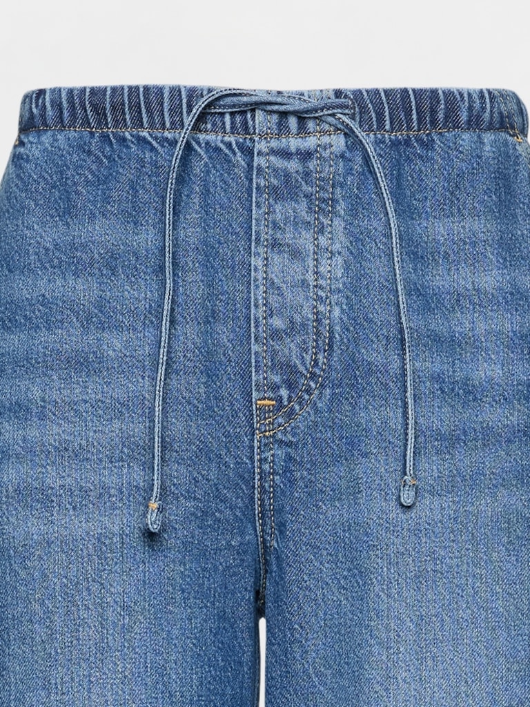 Low Rise UltraSoft '90s Loose Jeans