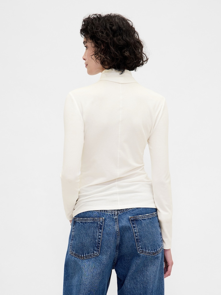 Featherweight Turtleneck