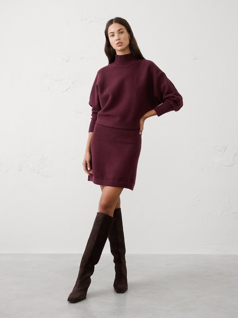 Oversized Turtleneck Cropped Sweater