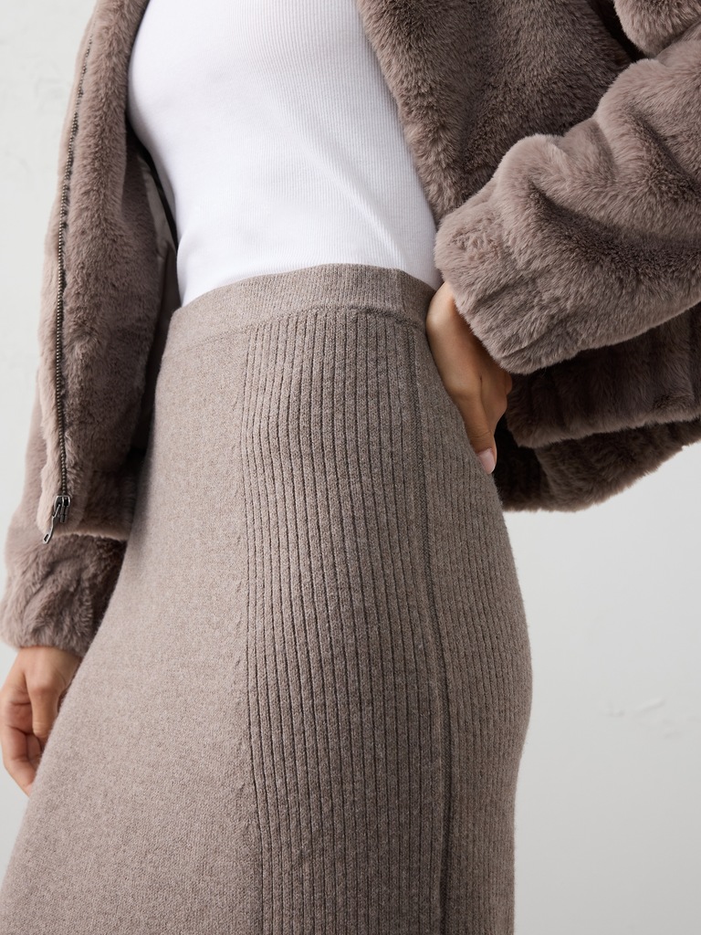 Ribbed Midi Sweater Skirt