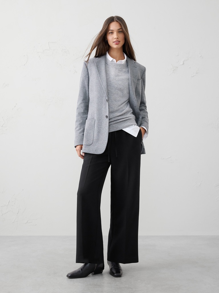 Straight Mid-Rise Pull-On Pant