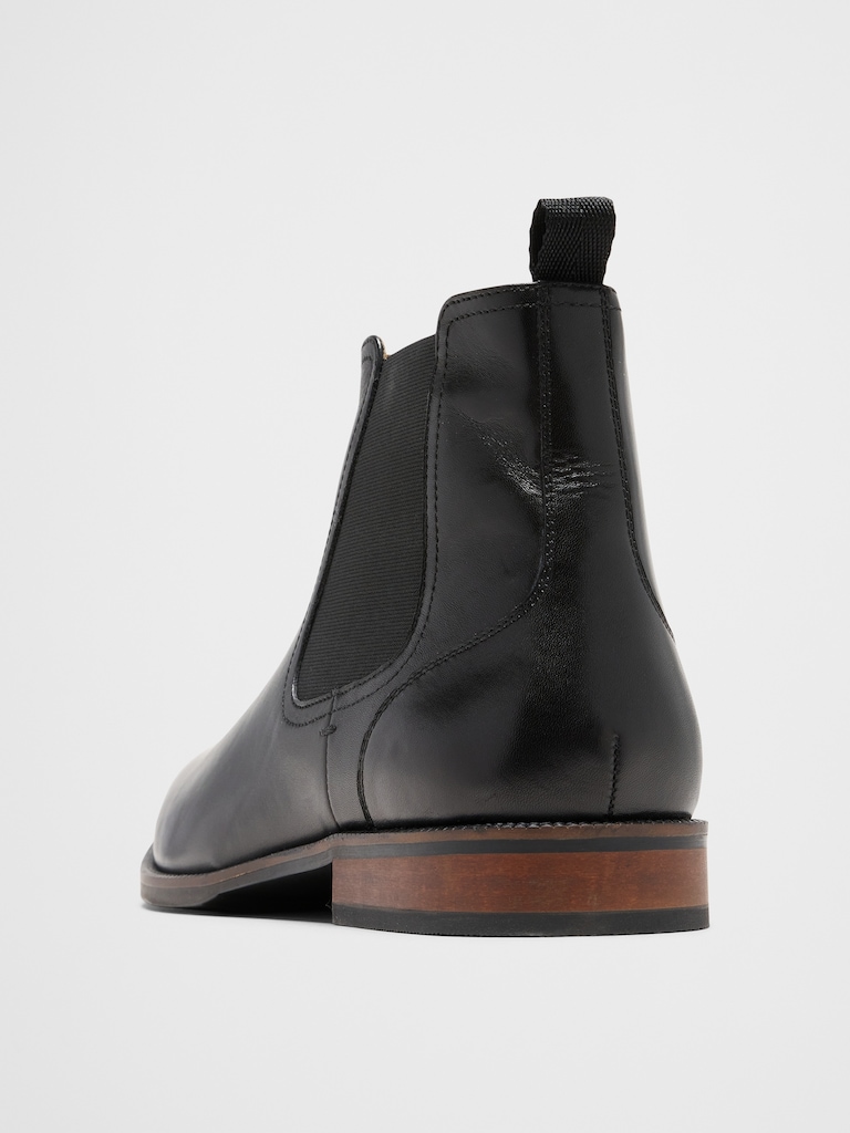 Leather Chelsea Boot
