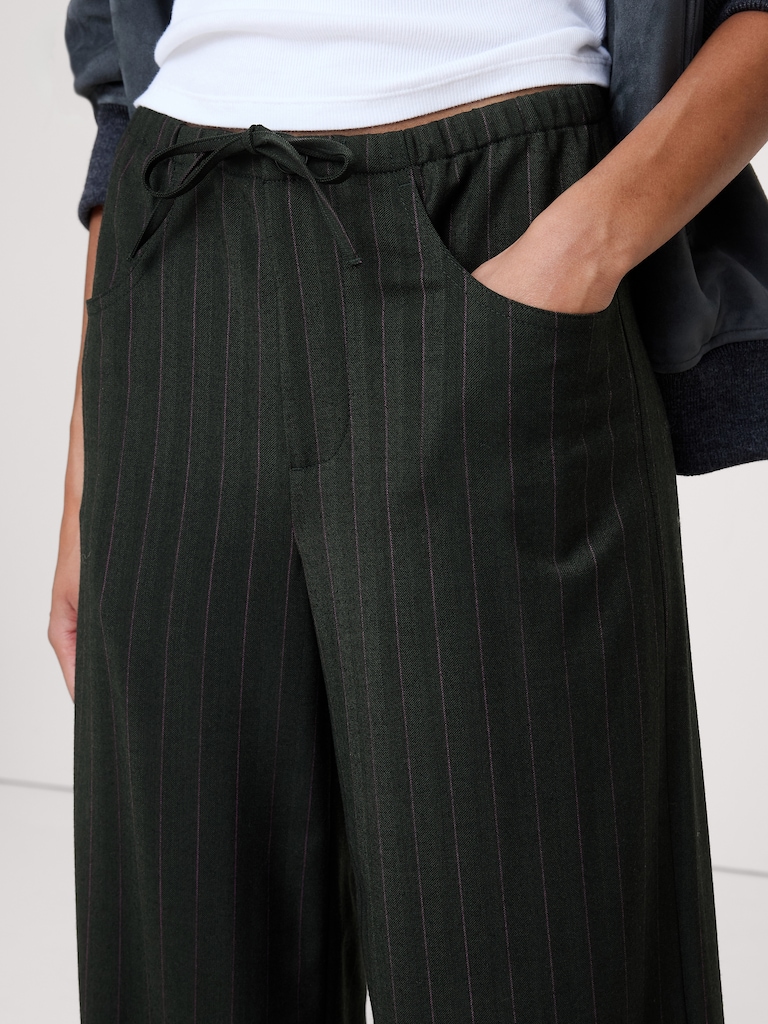 The Studio Wide-Leg Drawstring Pant in Flannel
