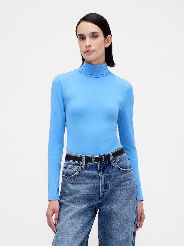 Featherweight Turtleneck