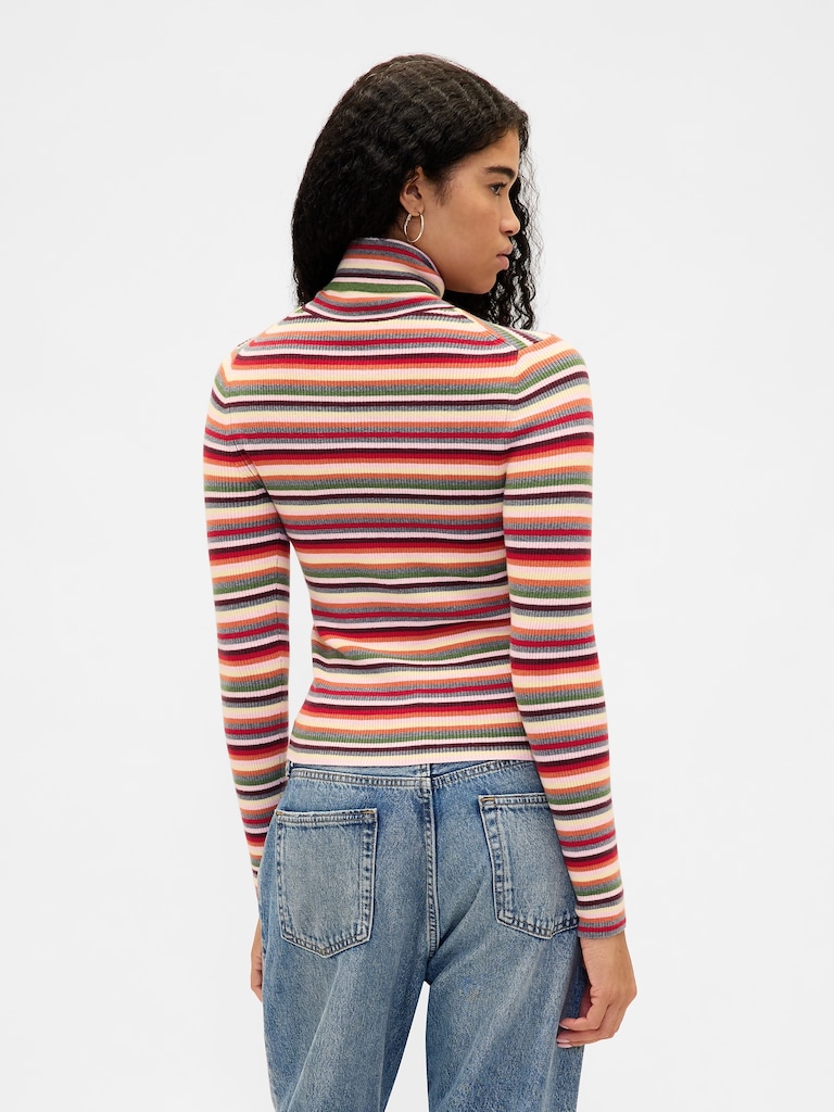 CashSoft Stretch Turtleneck Sweater