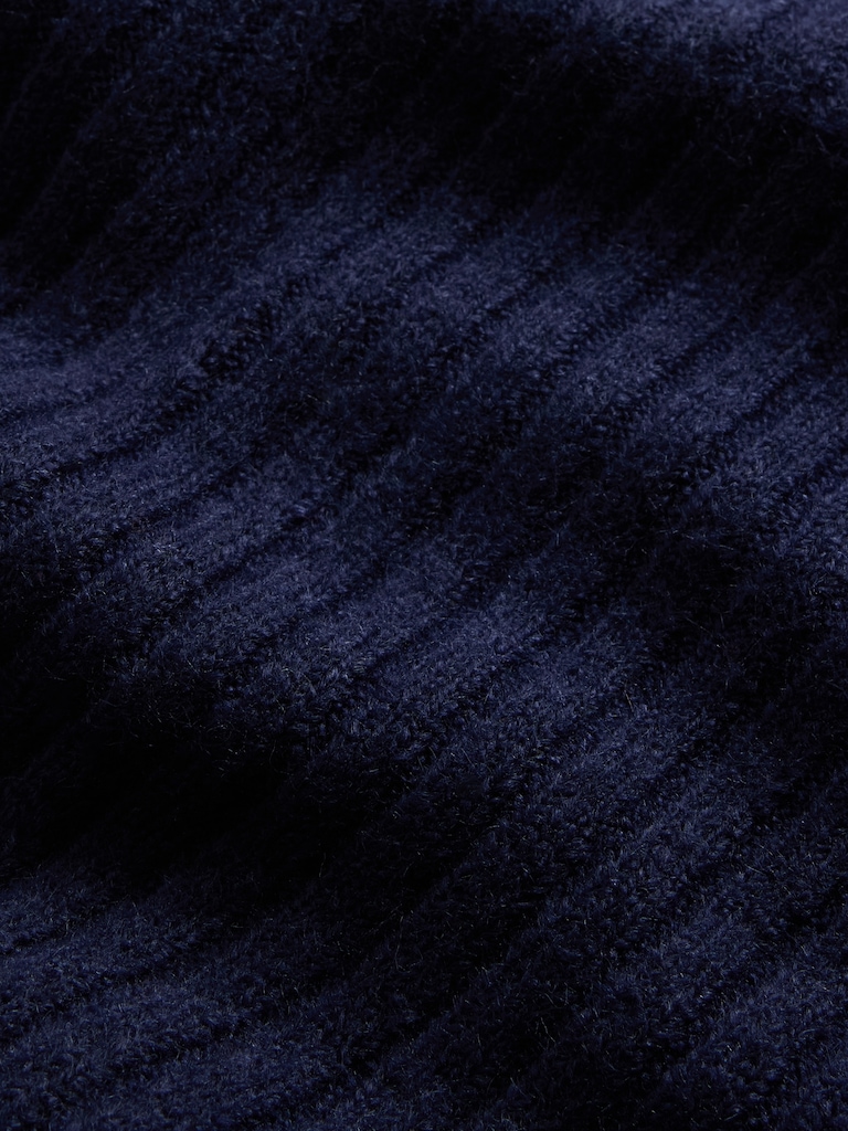 Relaxed Ribbed Mockneck Sweater