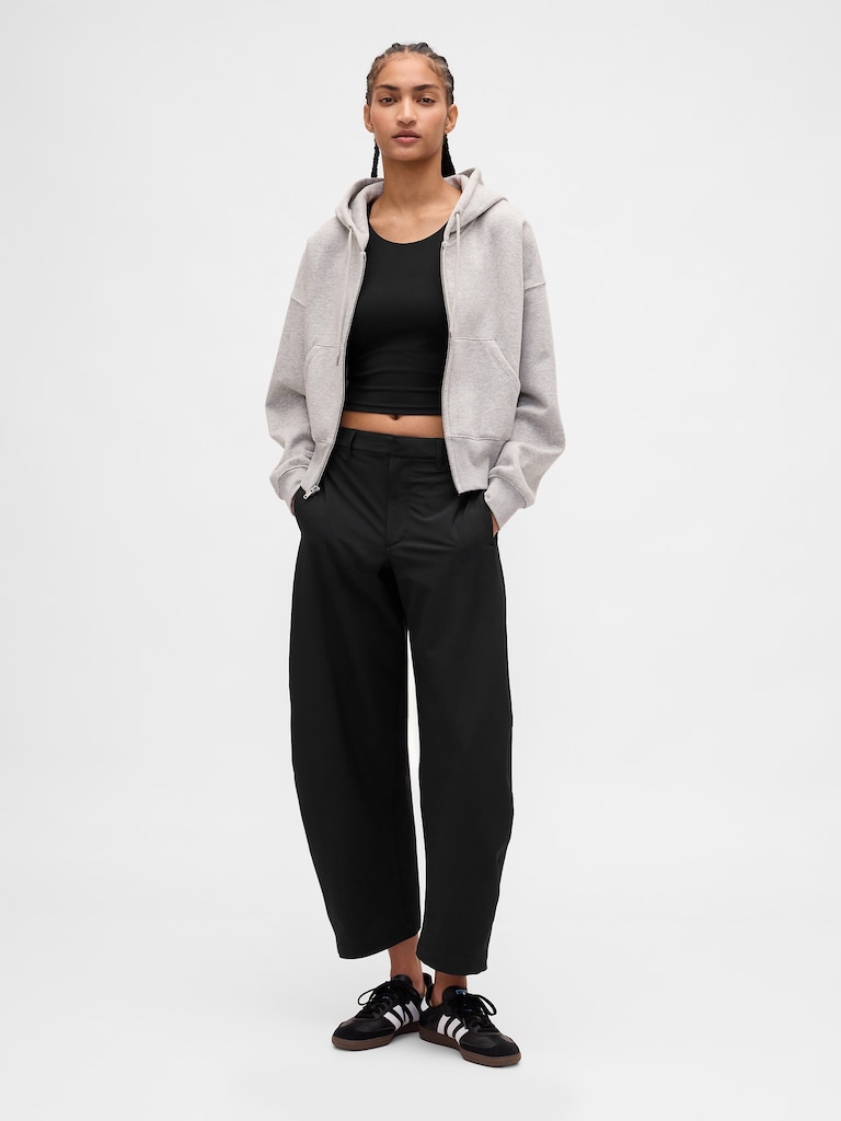GapFit Mid Rise Lined Runaround Barrel Pants